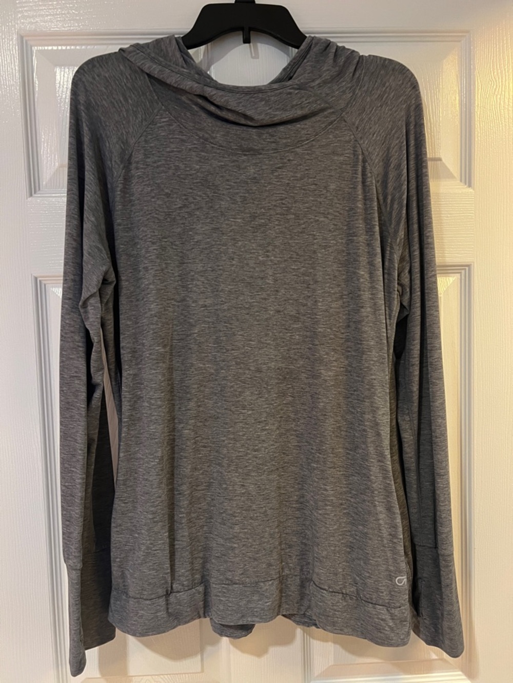GAP Gray Lightweight Hooded Long-Sleeve Workout Top